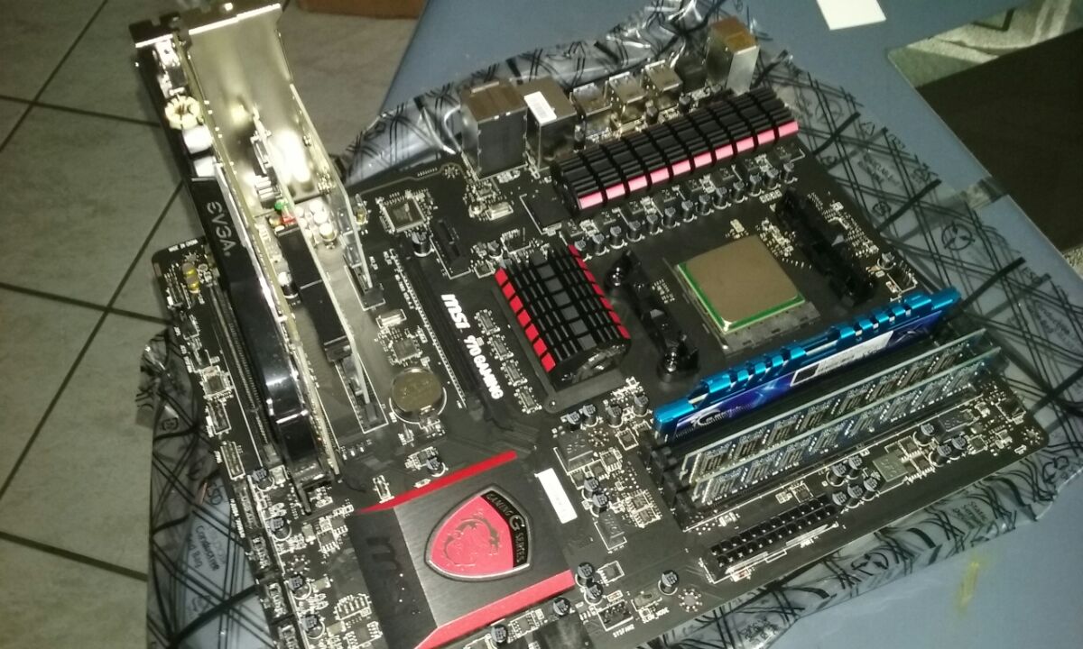 Computer motherboard